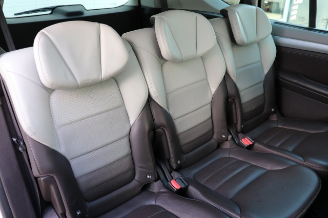 RENAULT ESPACE 1.6 TCE IN.PARIS 7P/PAN.DAK/BOSE/MASSAGE/LEER/NAVI/LED/CAMERA/4C, Carmix, OSS