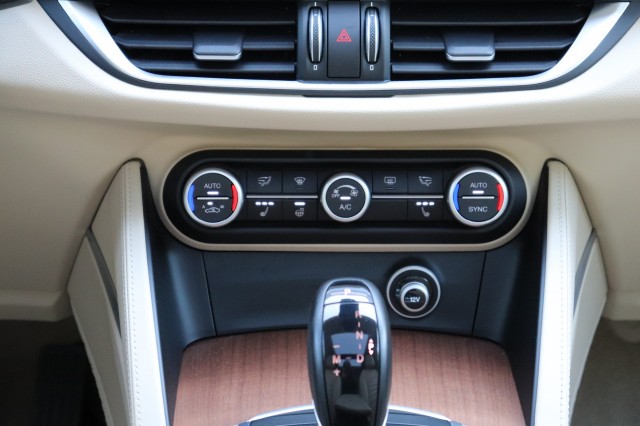 ALFA ROMEO STELVIO 2.0 T AWD Q4 SUPER/PAN.DAK/CARPLAY/MEMORYSTOEL/1E EIG. , Carmix, OSS