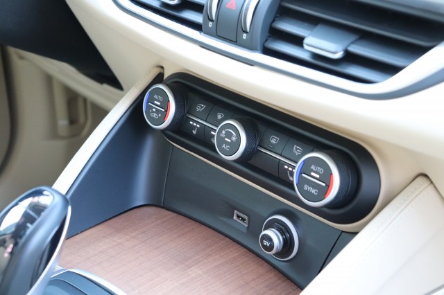 ALFA ROMEO STELVIO 2.0 T AWD Q4 SUPER/PAN.DAK/CARPLAY/MEMORYSTOEL/1E EIG. , Carmix, OSS