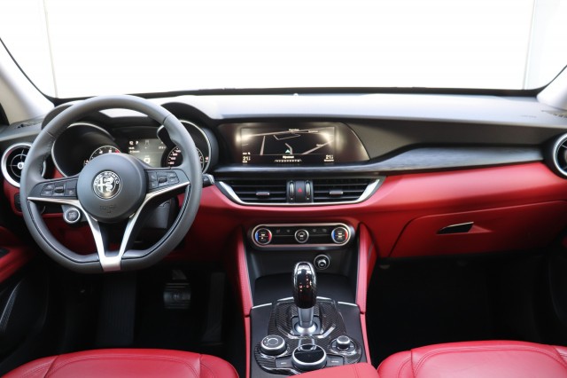 ALFA ROMEO STELVIO 2.0 T AWD Q4 SUPER/1e EIG/DEALERONDERH./62DKM!, Carmix, OSS