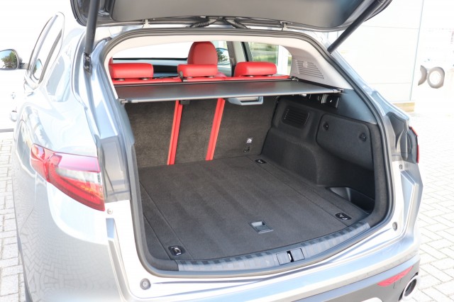 ALFA ROMEO STELVIO 2.0 T AWD Q4 SUPER/1e EIG/DEALERONDERH./62DKM!, Carmix, OSS