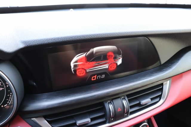 ALFA ROMEO STELVIO 2.0 T AWD Q4 SUPER/1e EIG/DEALERONDERH./62DKM!, Carmix, OSS