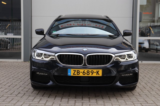 BMW 5-SERIE 540D XD HIGH EX. ED. 320PK AUT/M-Sport/Pan.Dak/1e eig/orig.NL, Carmix, OSS