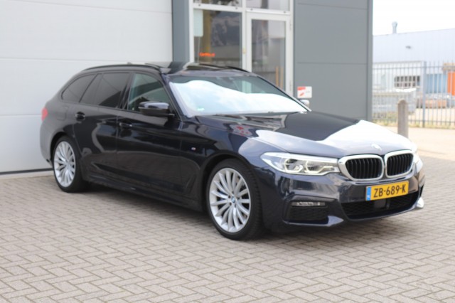 BMW 5-SERIE 540D XD HIGH EX. ED. 320PK AUT/M-Sport/Pan.Dak/1e eig/orig.NL, Carmix, OSS
