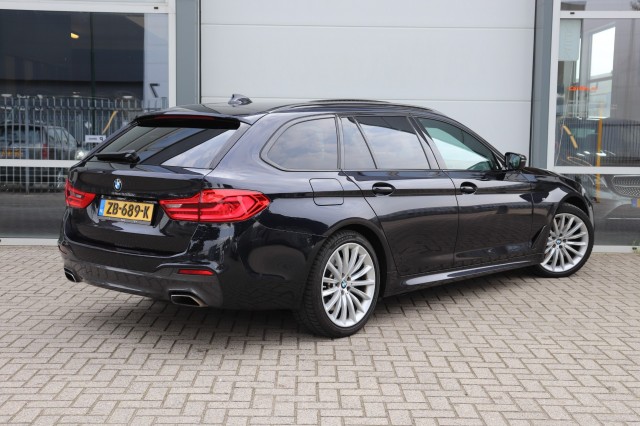 BMW 5-SERIE 540D XD HIGH EX. ED. 320PK AUT/M-Sport/Pan.Dak/1e eig/orig.NL, Carmix, OSS