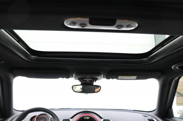 MINI MINI 2.0 COOPER S (192PK) BNS +/PAN.DAK/LEER/ALCANTARA/NAVI/LED/CLIMA, Carmix, OSS