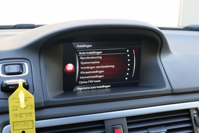 VOLVO XC70 2.4 D4 (5CIL) AWD 181PK Geartr. POLAR+, Carmix, OSS