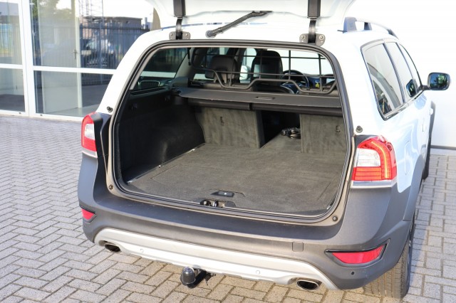 VOLVO XC70 2.4 D4 (5CIL) AWD 181PK Geartr. POLAR+, Carmix, OSS