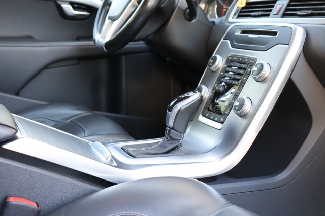 VOLVO XC70 2.4 D4 (5CIL) AWD 181PK Geartr. POLAR+, Carmix, OSS