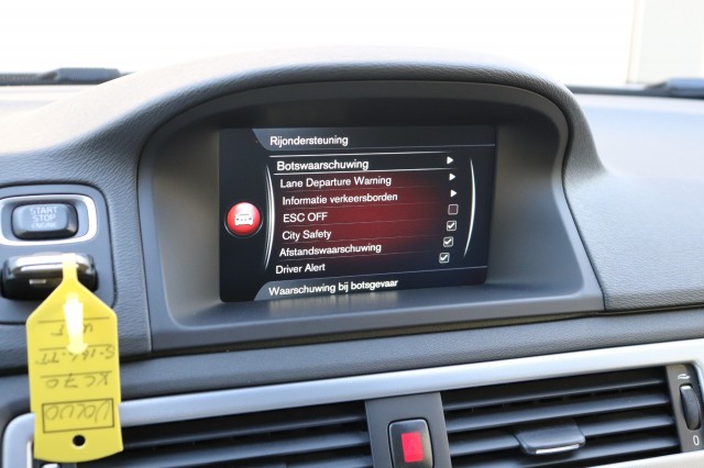 VOLVO XC70 2.4 D4 (5CIL) AWD 181PK Geartr. POLAR+, Carmix, OSS