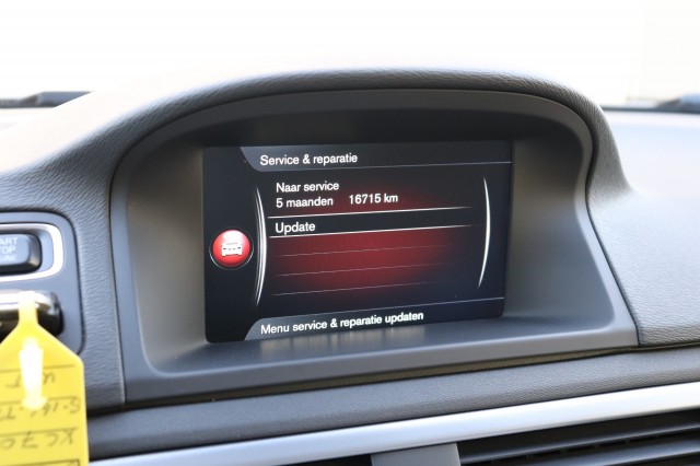 VOLVO XC70 2.4 D4 (5CIL) AWD 181PK Geartr. POLAR+, Carmix, OSS