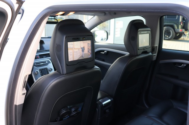 VOLVO XC70 2.4 D4 (5CIL) AWD 181PK Geartr. POLAR+, Carmix, OSS