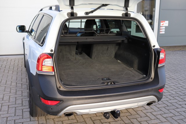 VOLVO XC70 2.4 D4 (5CIL) AWD 181PK Geartr. POLAR+, Carmix, OSS