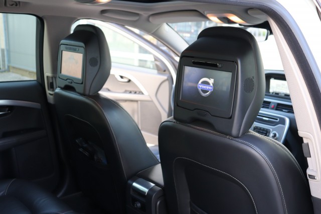 VOLVO XC70 2.4 D4 (5CIL) AWD 181PK Geartr. POLAR+, Carmix, OSS