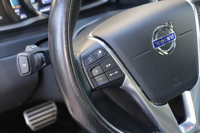 VOLVO XC70 2.4 D4 (5CIL) AWD 181PK Geartr. POLAR+, Carmix, OSS