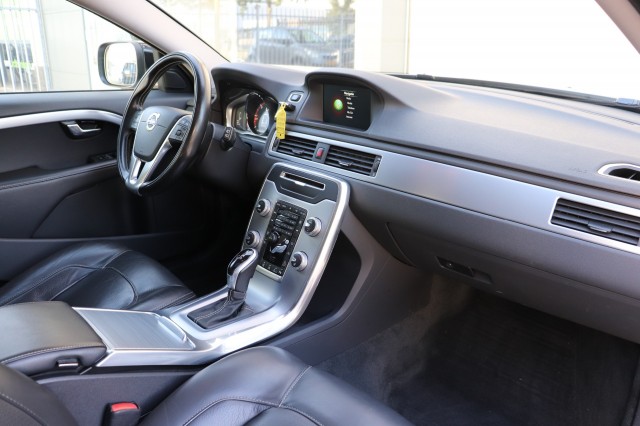 VOLVO XC70 2.4 D4 (5CIL) AWD 181PK Geartr. POLAR+, Carmix, OSS