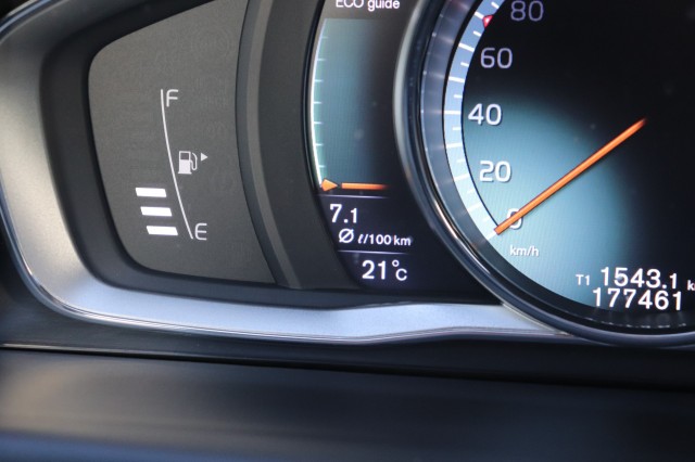 VOLVO XC70 2.4 D4 (5CIL) AWD 181PK Geartr. POLAR+, Carmix, OSS