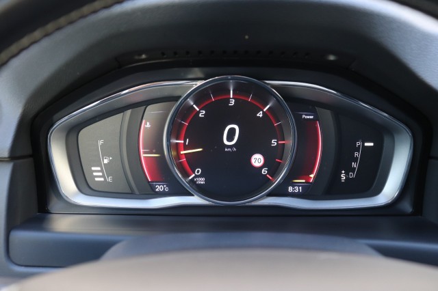 VOLVO XC70 2.4 D4 (5CIL) AWD 181PK Geartr. POLAR+, Carmix, OSS