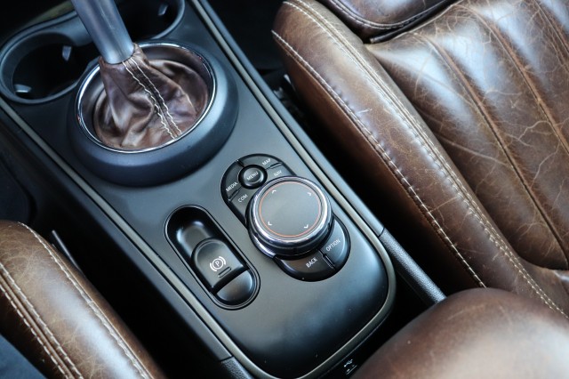 MINI MINI 2.0 COOPER S ALL4 192PK CHILI AUT/CARPLAY/CLASSIC-LEER/LED/ORIG., Carmix, OSS