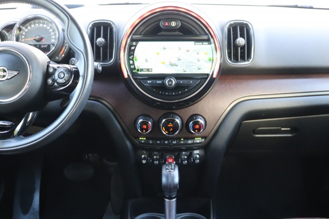 MINI MINI 2.0 COOPER S ALL4 192PK CHILI AUT/CARPLAY/CLASSIC-LEER/LED/ORIG., Carmix, OSS
