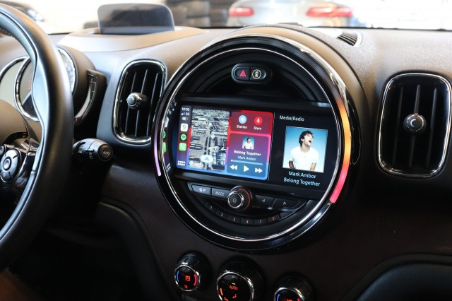 MINI MINI 2.0 COOPER S ALL4 192PK CHILI AUT/CARPLAY/CLASSIC-LEER/LED/ORIG., Carmix, OSS