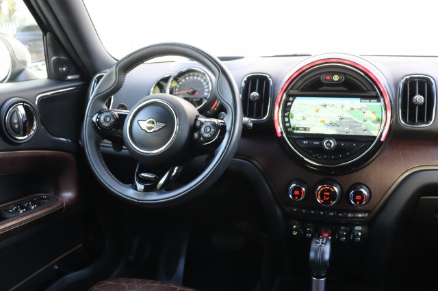 MINI MINI 2.0 COOPER S ALL4 192PK CHILI AUT/CARPLAY/CLASSIC-LEER/LED/ORIG., Carmix, OSS