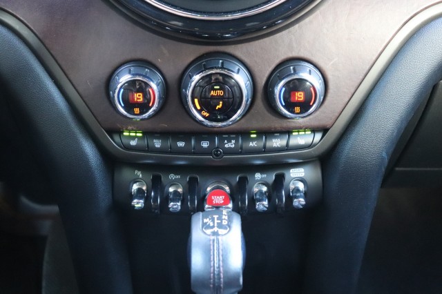 MINI MINI 2.0 COOPER S ALL4 192PK CHILI AUT/CARPLAY/CLASSIC-LEER/LED/ORIG., Carmix, OSS