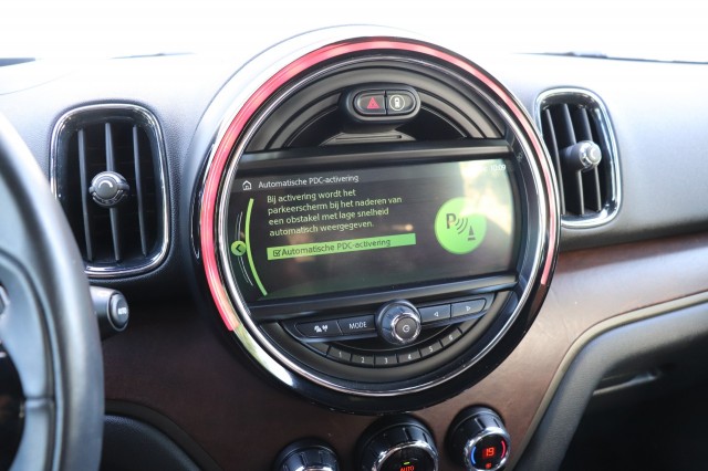 MINI MINI 2.0 COOPER S ALL4 192PK CHILI AUT/CARPLAY/CLASSIC-LEER/LED/ORIG., Carmix, OSS