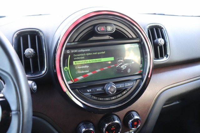 MINI MINI 2.0 COOPER S ALL4 192PK CHILI AUT/CARPLAY/CLASSIC-LEER/LED/ORIG., Carmix, OSS