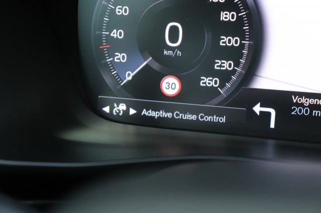 VOLVO XC40 2.0 T5 AWD R-D I.ED., Carmix, OSS