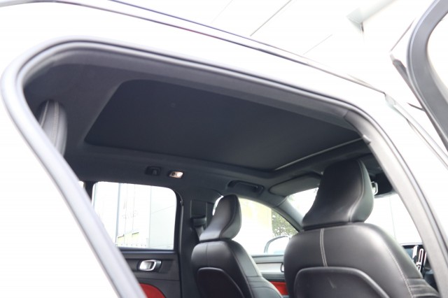 VOLVO XC40 2.0 T5 AWD R-D I.ED., Carmix, OSS