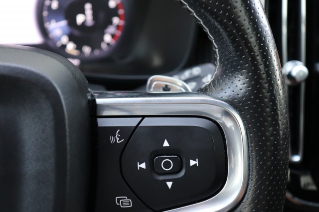 VOLVO XC40 2.0 T5 AWD R-D I.ED., Carmix, OSS