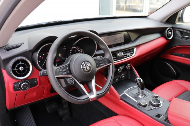 ALFA ROMEO STELVIO 2.2D SUPER AUT/CARPLAY/AD.CRUISE/NAVI/CAMERA/CLIMA/79DKM!/18, Carmix, OSS