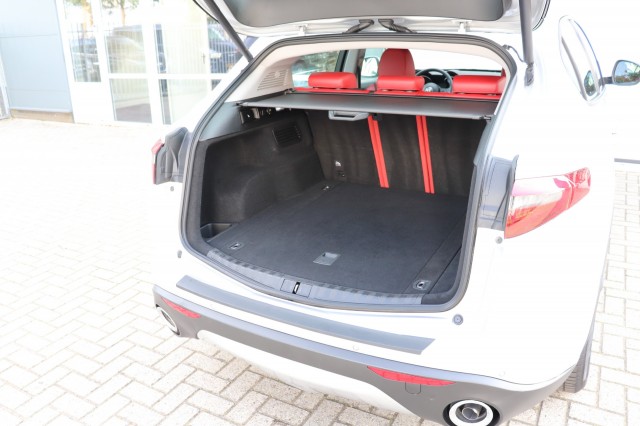 ALFA ROMEO STELVIO 2.2D SUPER AUT/CARPLAY/AD.CRUISE/NAVI/CAMERA/CLIMA/79DKM!/18, Carmix, OSS