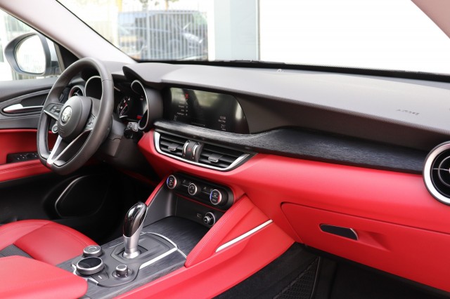 ALFA ROMEO STELVIO 2.2D SUPER AUT/CARPLAY/AD.CRUISE/NAVI/CAMERA/CLIMA/79DKM!/18, Carmix, OSS