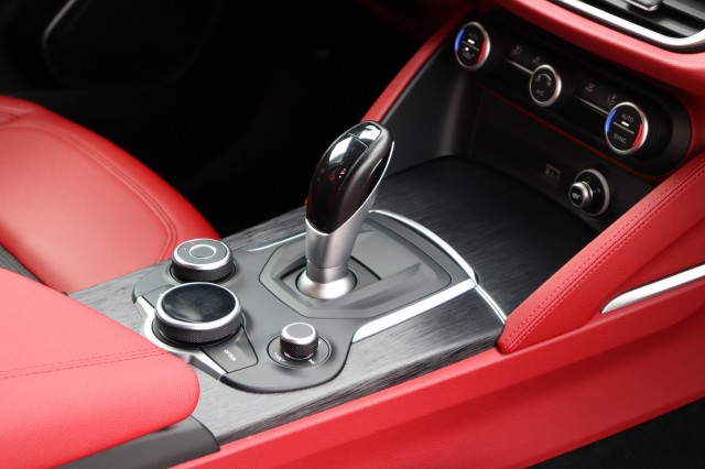 ALFA ROMEO STELVIO 2.2D SUPER AUT/CARPLAY/AD.CRUISE/NAVI/CAMERA/CLIMA/79DKM!/18, Carmix, OSS