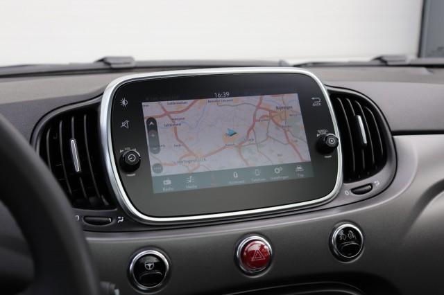 FIAT 500 1.0 HYBRID SPORT 6BAK/A.CARPLAY/PAN.DAK/CLIMA/CRUISE/DIG.TELLER/, Carmix, OSS