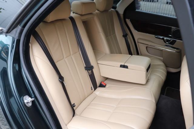 JAGUAR XJ 3.0 V6 SC (340PK) PORTFOLIO/ORIG.NL/PAN.DAK/85DKM!/19, Carmix, OSS