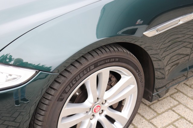 JAGUAR XJ 3.0 V6 SC (340PK) PORTFOLIO/ORIG.NL/PAN.DAK/85DKM!/19, Carmix, OSS