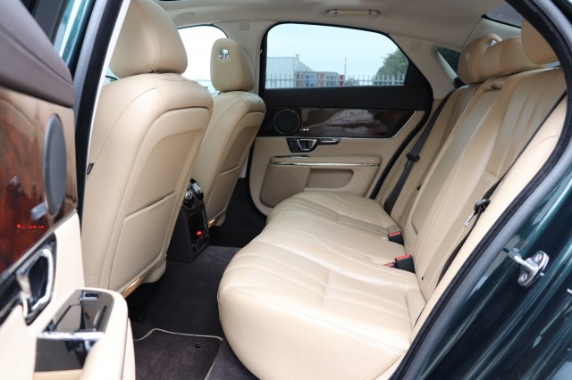 JAGUAR XJ 3.0 V6 SC (340PK) PORTFOLIO/ORIG.NL/PAN.DAK/85DKM!/19, Carmix, OSS