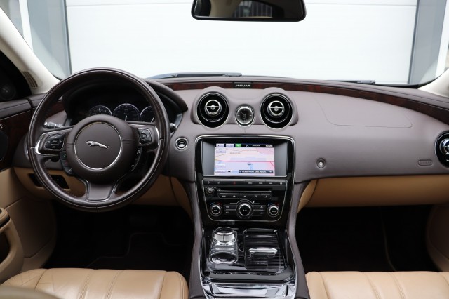 JAGUAR XJ 3.0 V6 SC (340PK) PORTFOLIO/ORIG.NL/PAN.DAK/85DKM!/19, Carmix, OSS