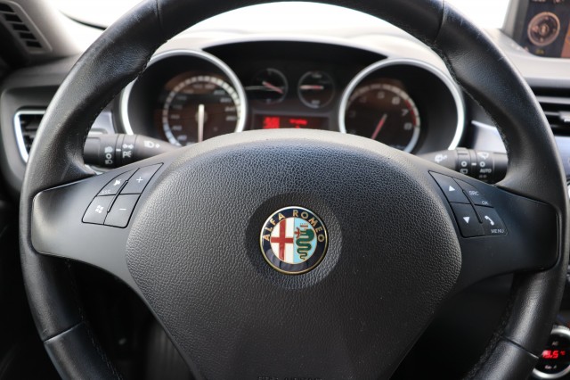 ALFA ROMEO GIULIETTA 1.4 T DISTINCTIVE, Carmix, OSS
