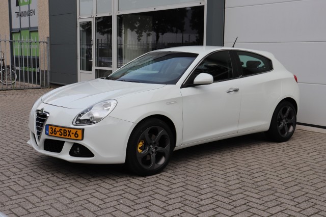 ALFA ROMEO GIULIETTA 1.4 T DISTINCTIVE, Carmix, OSS
