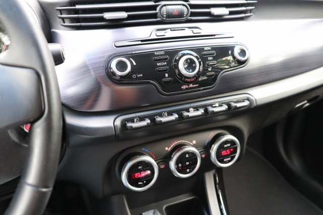 ALFA ROMEO GIULIETTA 1.4 T DISTINCTIVE, Carmix, OSS