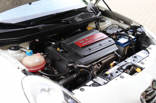 ALFA ROMEO GIULIETTA 1.4 T DISTINCTIVE, Carmix, OSS