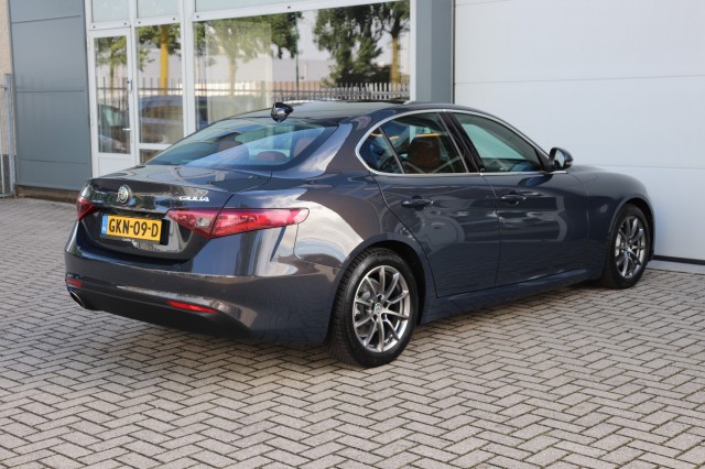 ALFA ROMEO GIULIA 2.0T SUPER AUT/PAN.DAK/LEER/NAVI/MEMORYSTOEL/STOELVERW./1E EIG, Carmix, OSS