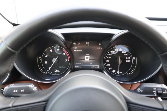 ALFA ROMEO GIULIA 2.0T SUPER AUT/PAN.DAK/LEER/NAVI/MEMORYSTOEL/STOELVERW./1E EIG, Carmix, OSS