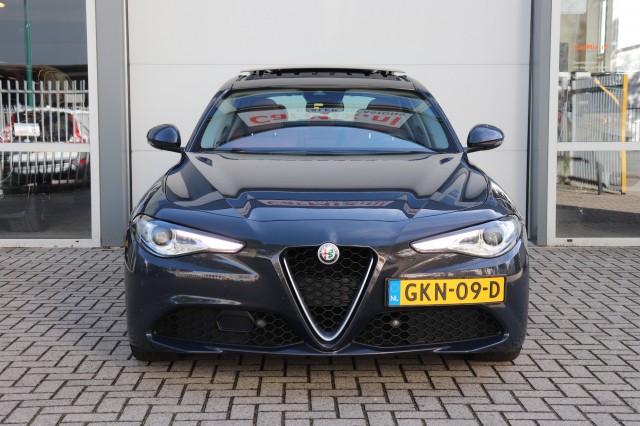ALFA ROMEO GIULIA 2.0T SUPER AUT/PAN.DAK/LEER/NAVI/MEMORYSTOEL/STOELVERW./1E EIG, Carmix, OSS