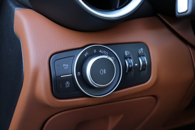 ALFA ROMEO GIULIA 2.0T SUPER AUT/PAN.DAK/LEER/NAVI/MEMORYSTOEL/STOELVERW./1E EIG, Carmix, OSS