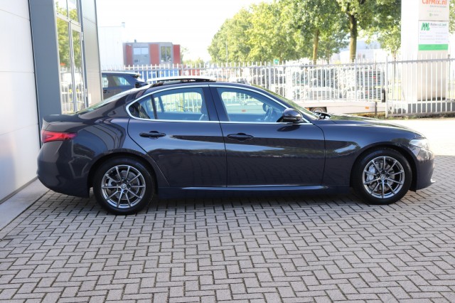ALFA ROMEO GIULIA 2.0T SUPER AUT/PAN.DAK/LEER/NAVI/MEMORYSTOEL/STOELVERW./1E EIG, Carmix, OSS